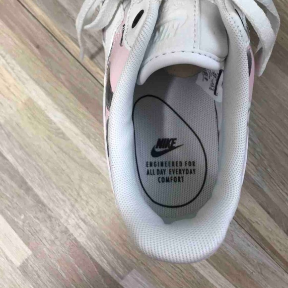 Nike Air Force 1 LXX Summit White Flowers AUTHENTI - Picture 7 of 7